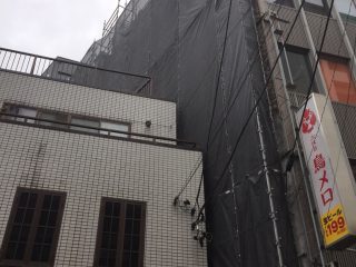 中高層外壁部分工事足場